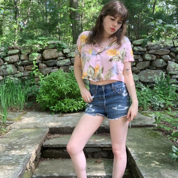 Levi’s 501 Shorts - Picture 1 of 8